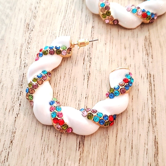 Boutique Jewelry - White metal multicolor rhinestones open back hoops Dazzling